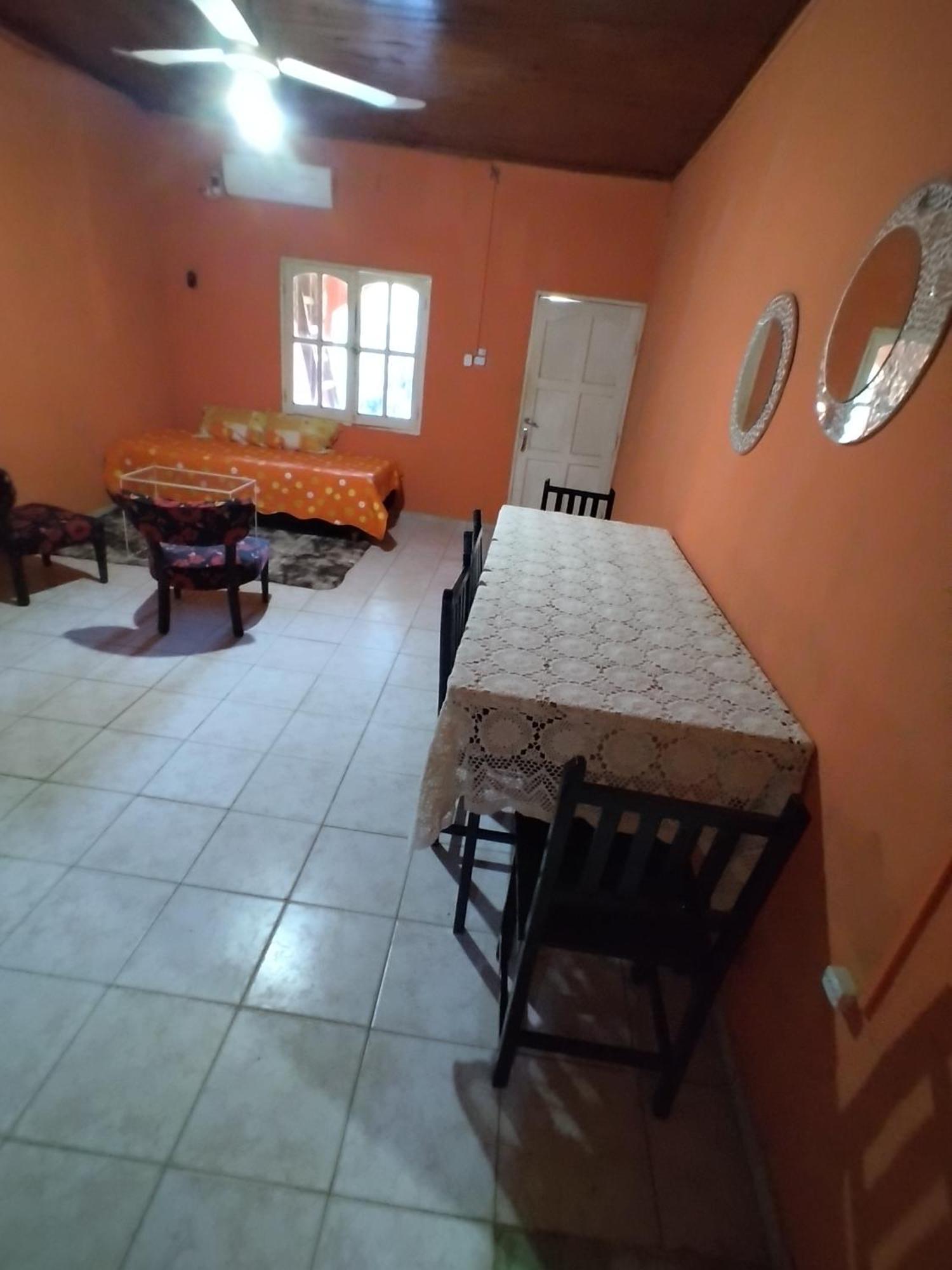 Casa De Huespedes En Posadas Eksteriør bilde
