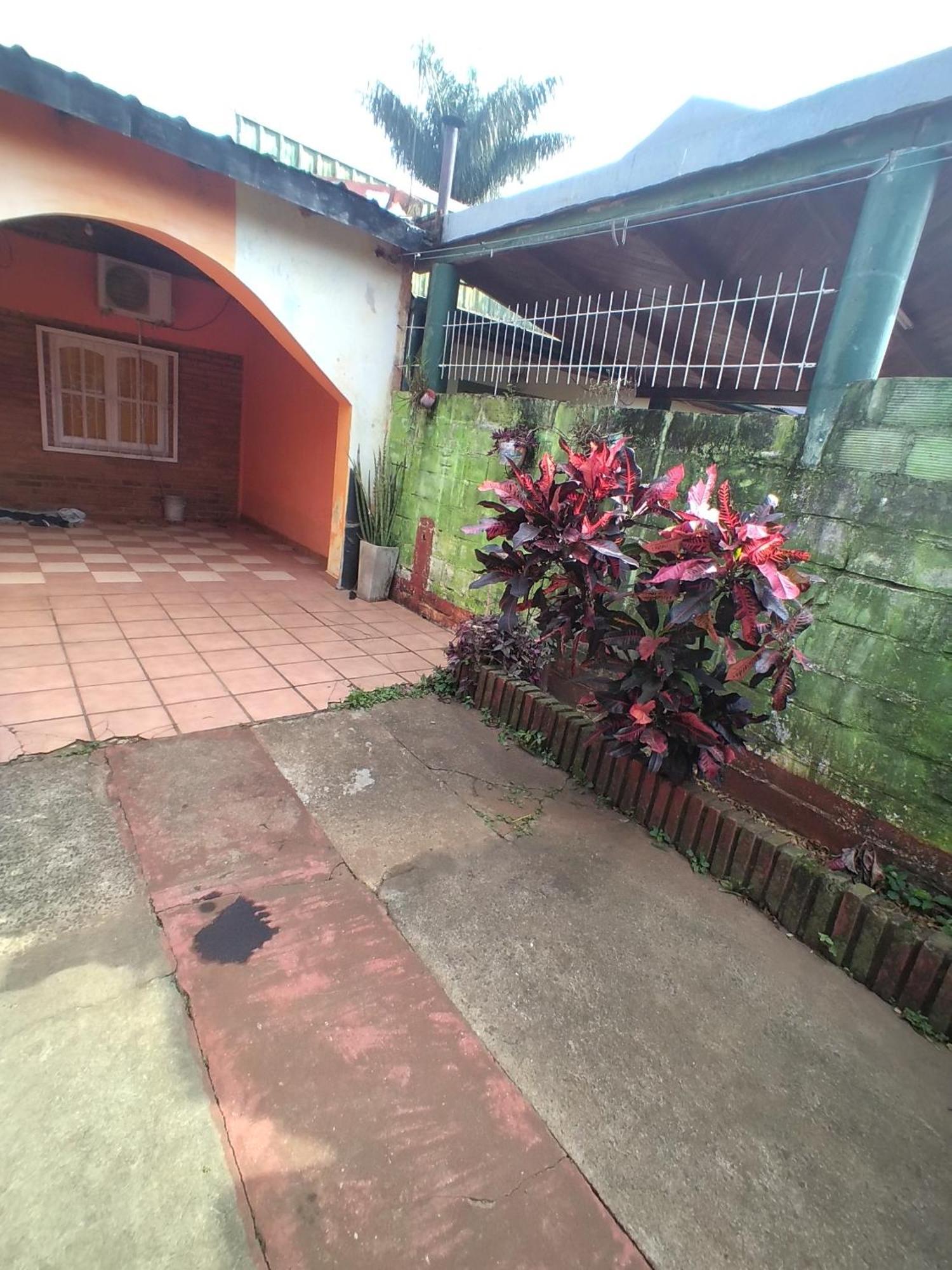 Casa De Huespedes En Posadas Eksteriør bilde